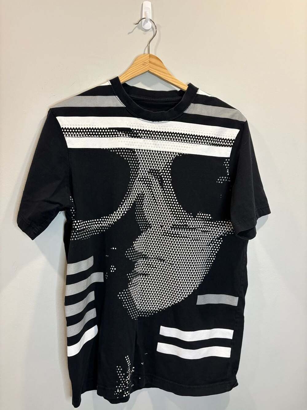 Sean John Vintage Halftone Face Graphic T-Shirt Black Size L
